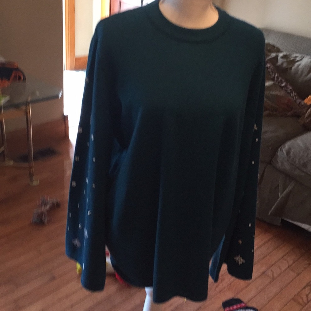 Sweater by simply B still has tag